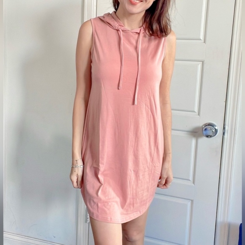 Cozy  Minimalist Sleeveless Hoodie Casual Dress - Picture 4 of 4